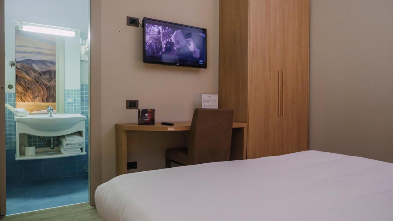 Hotel Nido Dell'Aquila Assergi Extérieur photo