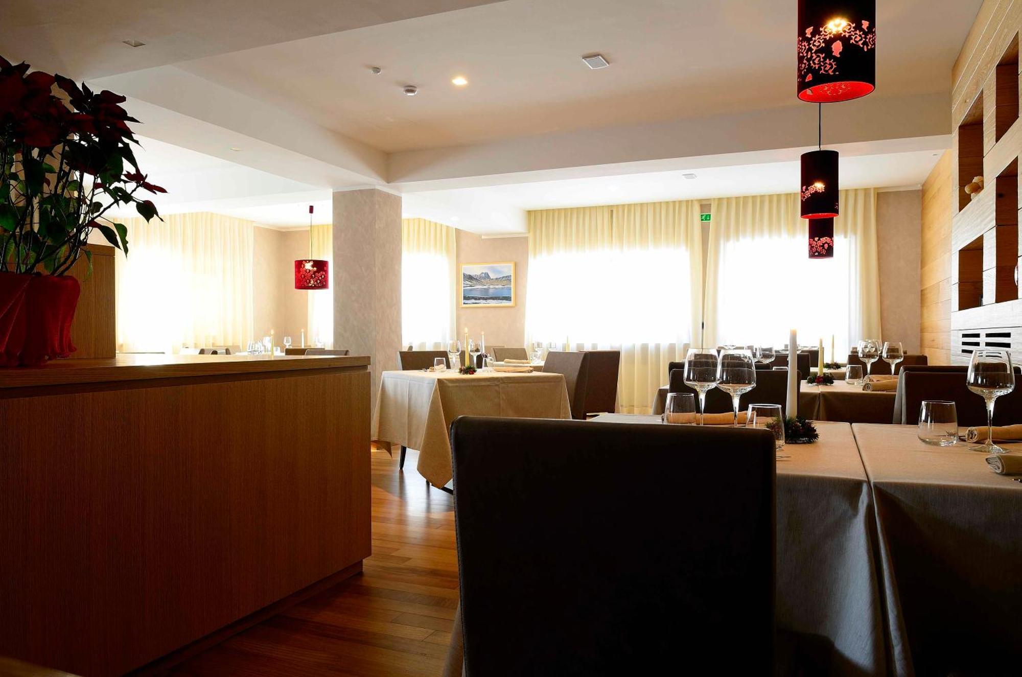 Hotel Nido Dell'Aquila Assergi Extérieur photo