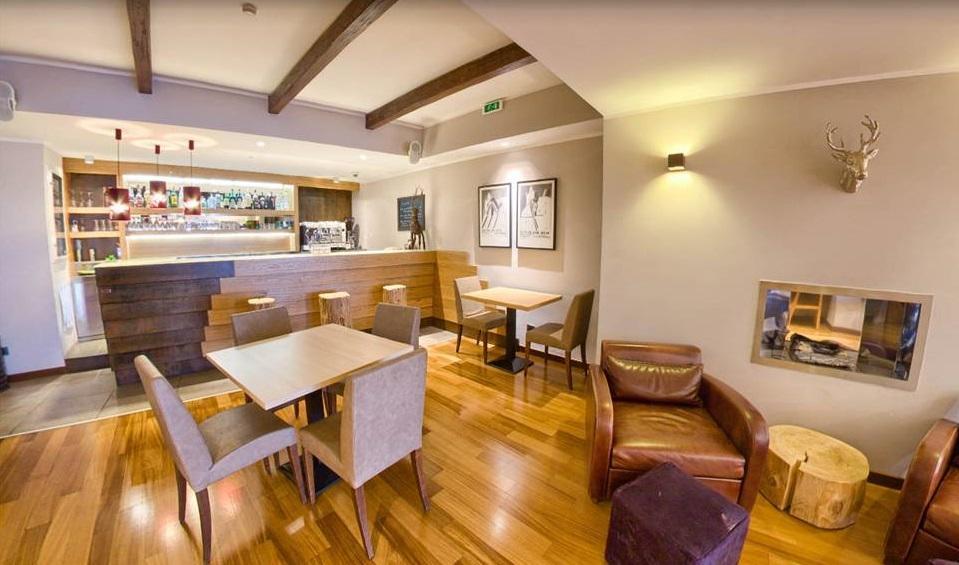 Hotel Nido Dell'Aquila Assergi Extérieur photo