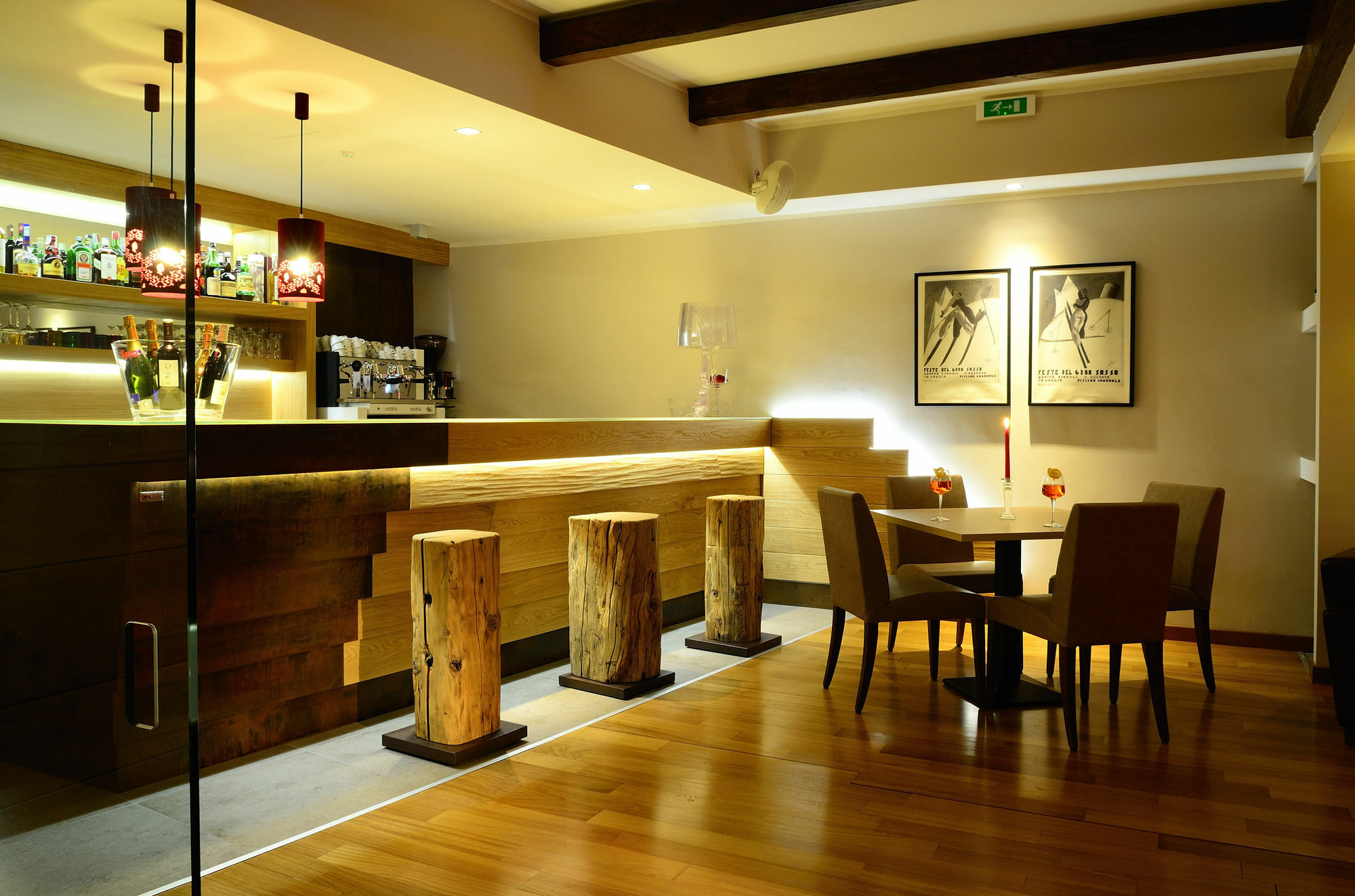 Hotel Nido Dell'Aquila Assergi Extérieur photo